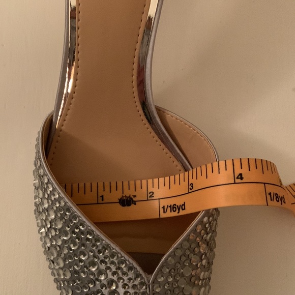 JEWEL BADGLEY MISCHKA Sycamore Silver Satin Block Heels - Picture 13 of 13